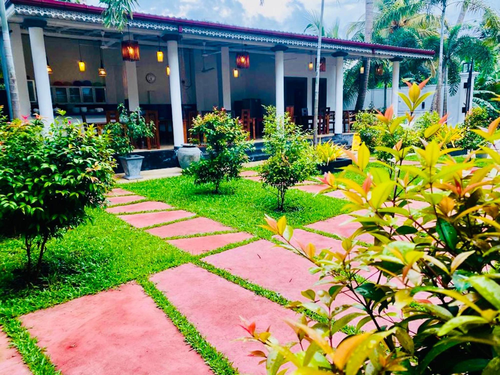 Ceagull Hotel Ahangama Exterior photo